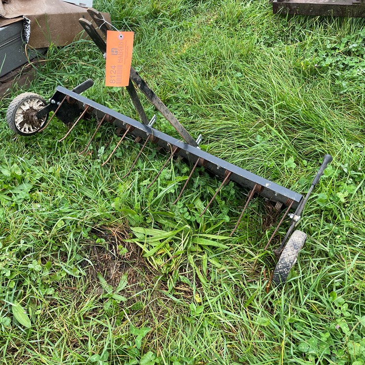 #8124 • Lawn Aerator