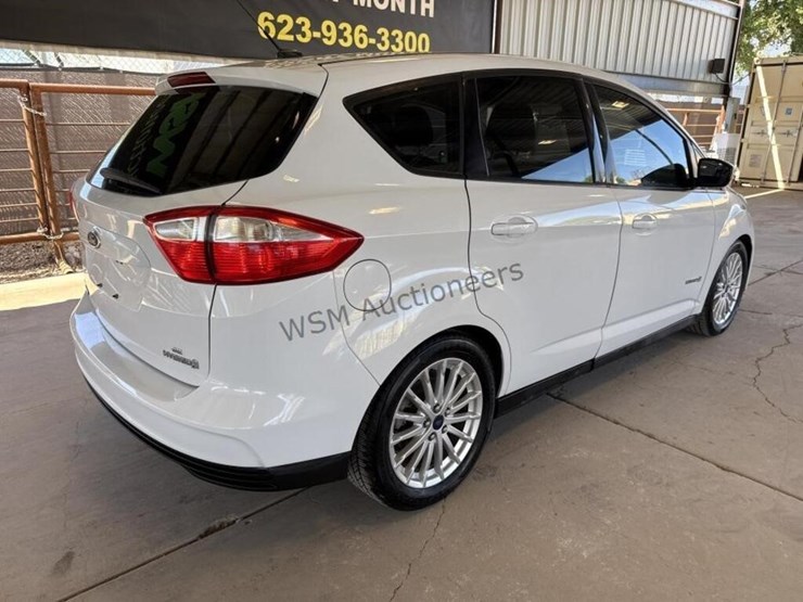 2014-ford-c-max-hybrid-wagon-image-7
