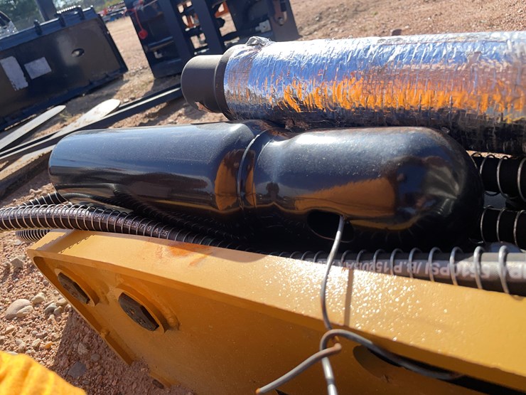 #4093-•-wolverine-hydraulic-breaker-attachment-image-21