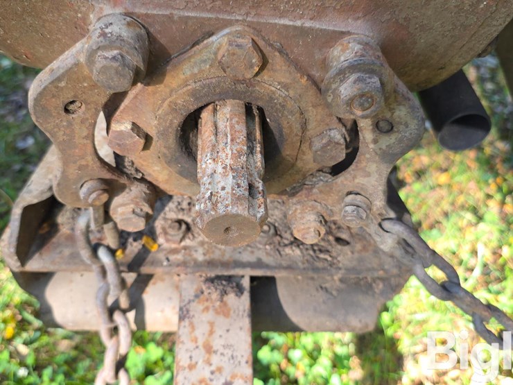 1958-massey-ferguson-50-image-10