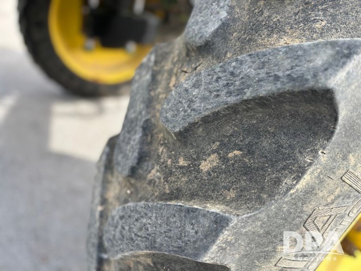 2019-john-deere-r4038-image-93