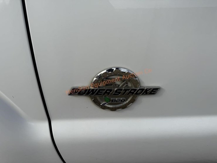 2015-ford-f350-xlt-image-15