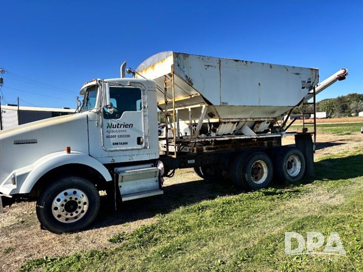 2007-kenworth-t800-image-16