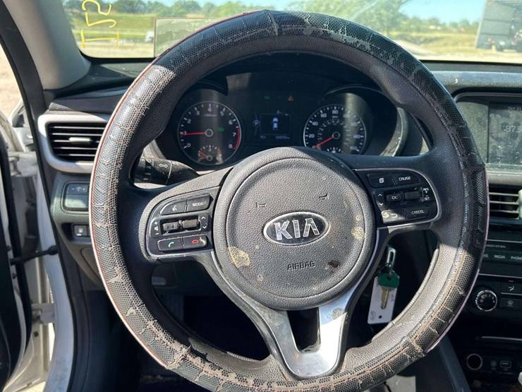 2018-kia-optima-sedan-image-15