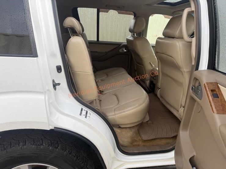 2005-nissan-pathfinder-le-image-18