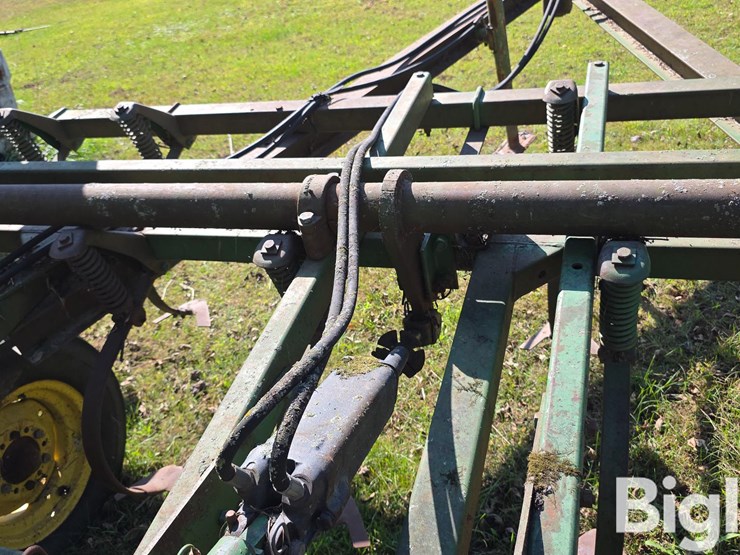 john-deere-1010-image-15