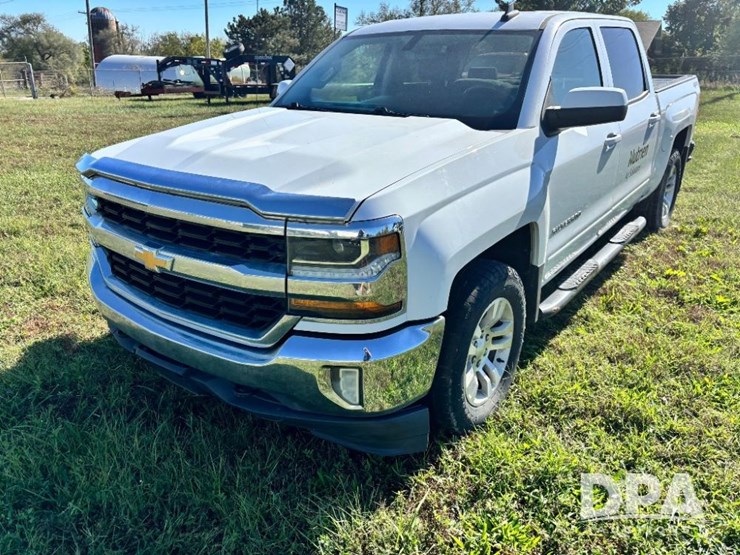 2018-chevrolet-silverado-image-13