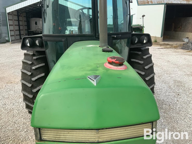 1984-john-deere-2350-image-17