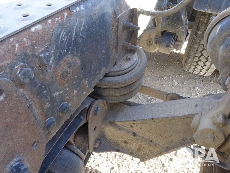 2018-freightliner-coronado-day-cab-glider-truck-(pz13996,-unit-773)-image-55