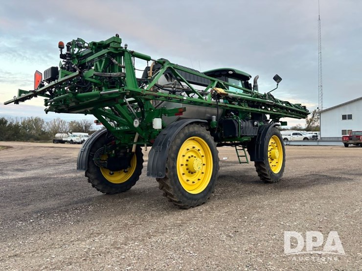 2018-john-deere-r4045-image-13