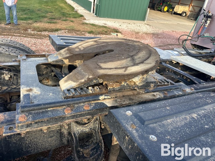 1995-international-9400-image-9