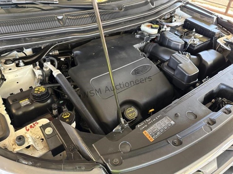 2017-ford-explorer-image-11