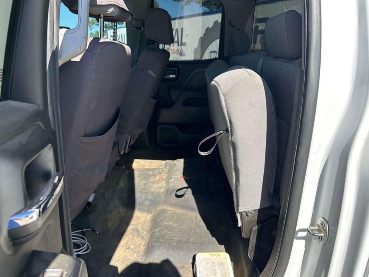 2016-chevrolet-silverado-2500-image-23