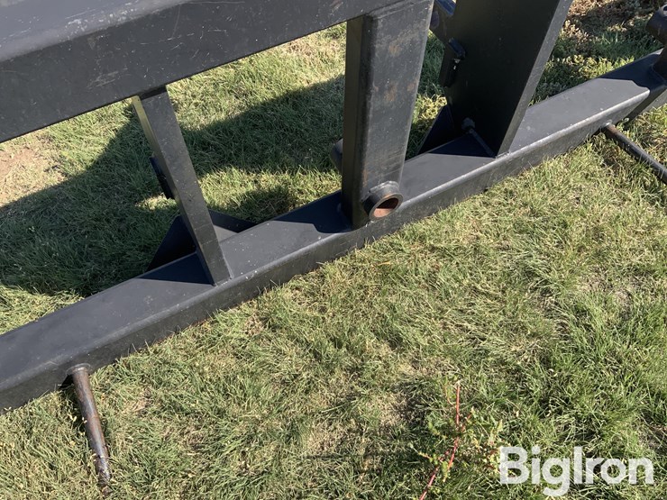 dymax-wheel-loader-spear-bale-fork-image-13