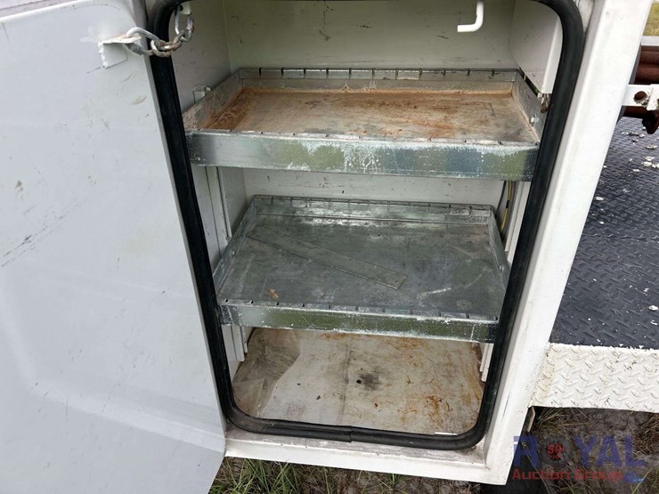 2018-ford-f550-image-26