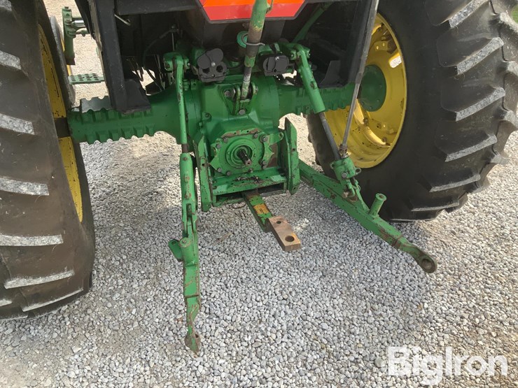 1984-john-deere-2350-image-9