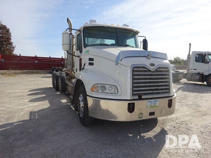 2005-mack-vision-truck-(pz13989,-unit-266)-image-7