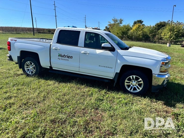 2018-chevrolet-silverado-image-2