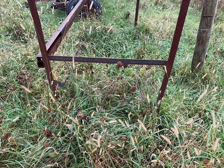 #8114-•-metal-frame-image-8