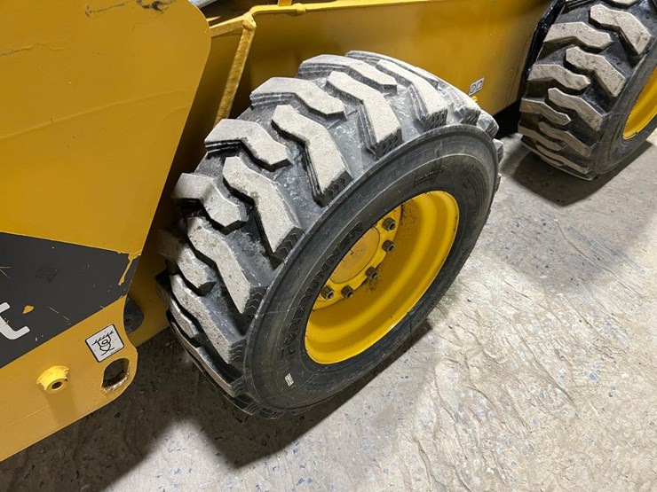 volvo-mc115c-image-15