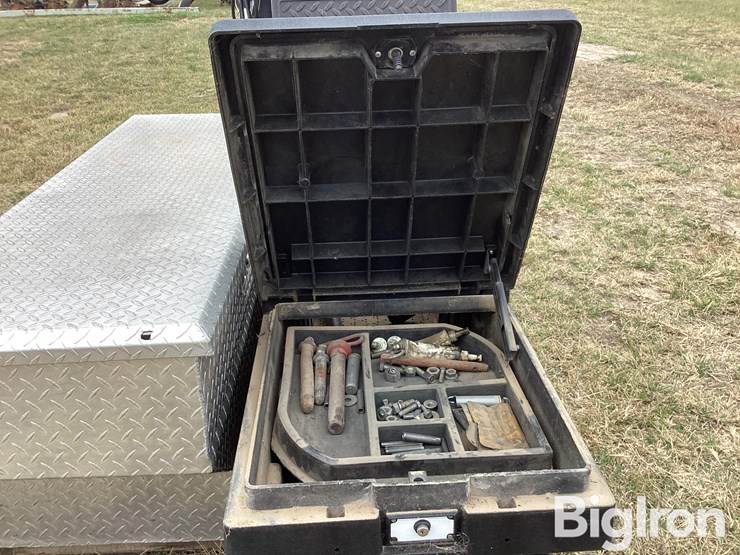 john-deere-24-image-11