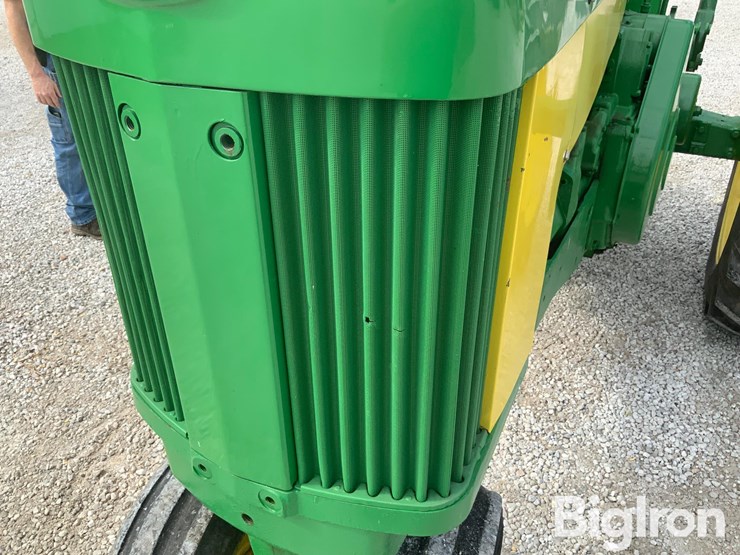 1960-john-deere-730-image-13