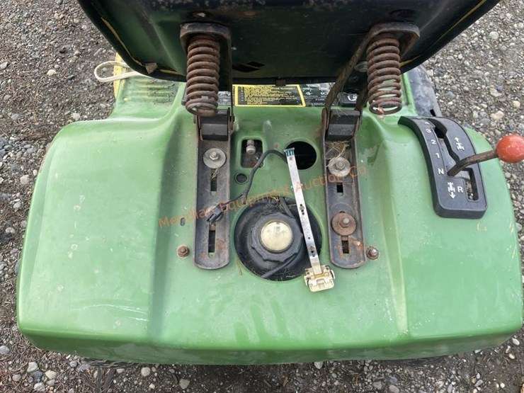 john-deere-130-image-9