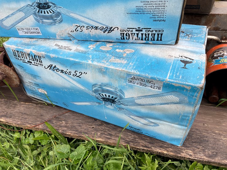 #8125-•-pallet-of-misc-image-8