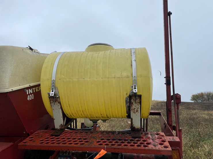 international-400-image-22