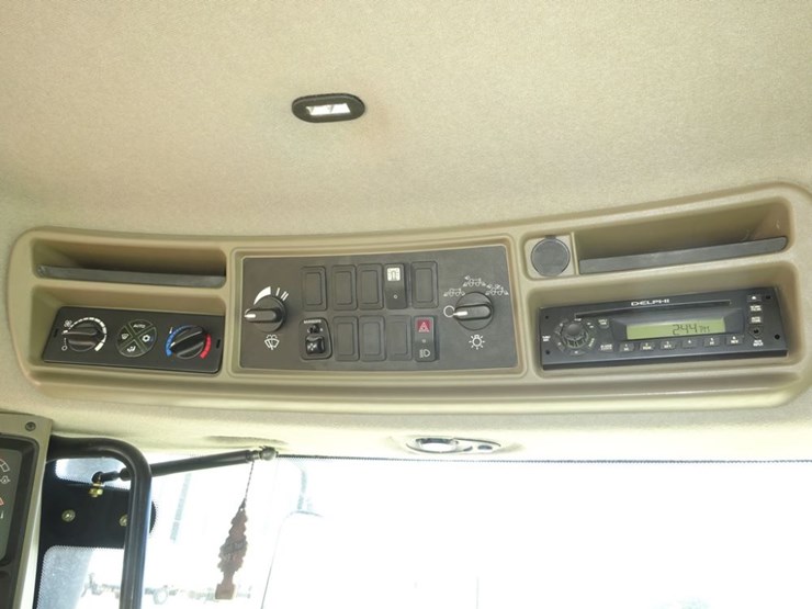 2011-case-ih-titan-4530-image-85