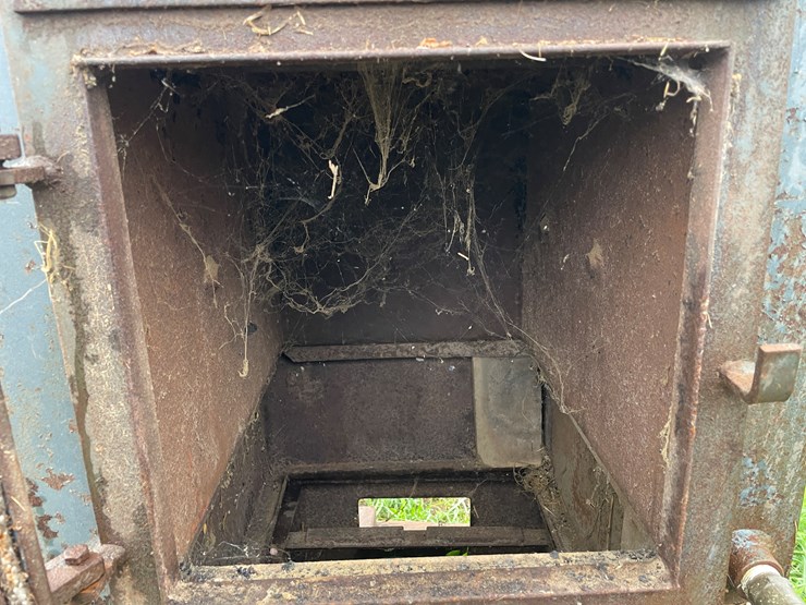 #8103-•-prairie-wood-heating-stove-image-19