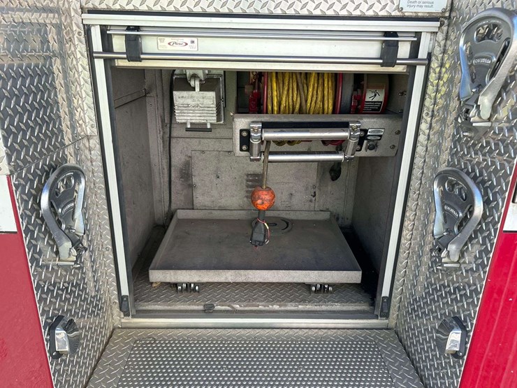 2007-pierce-dash-image-38