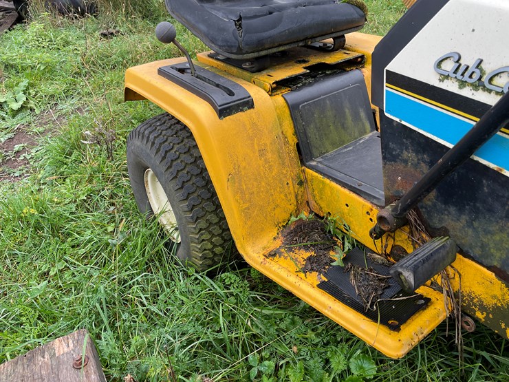 #9624-•-cub-cadet-1615-riding-lawn-mower-image-20