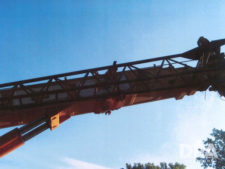 1984-grove-rt740-image-13