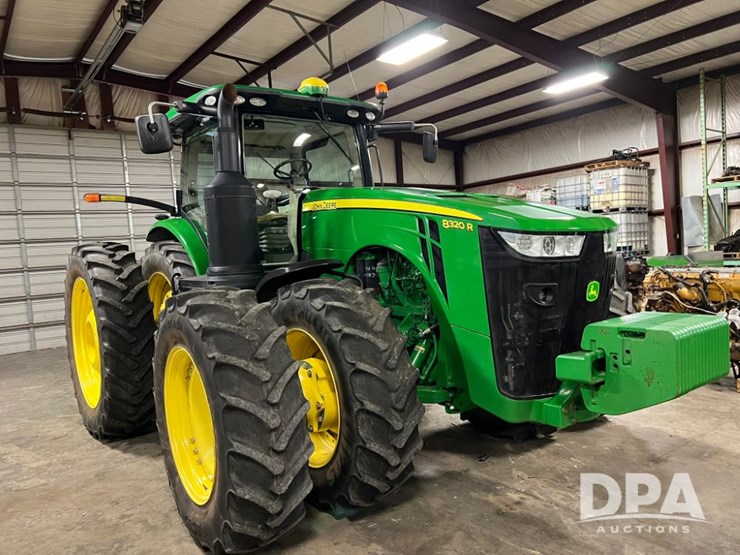 2017-john-deere-8320r-image-2