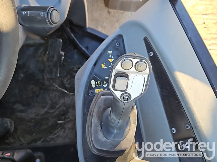 2023-jcb-407-image-25