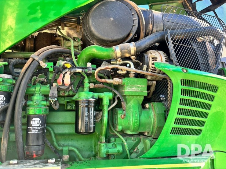 2013-john-deere-4830-image-36