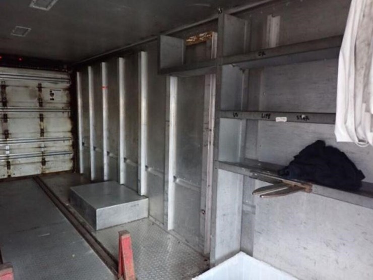 2015-freightliner-mt55-image-24