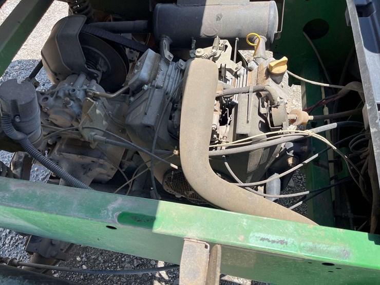 2010-john-deere-gator-image-8