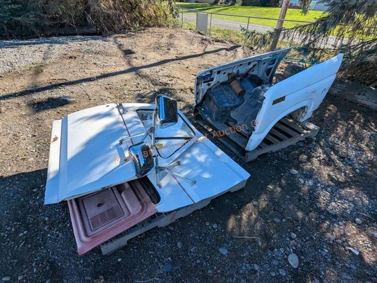 1982-ford-f250-image-4