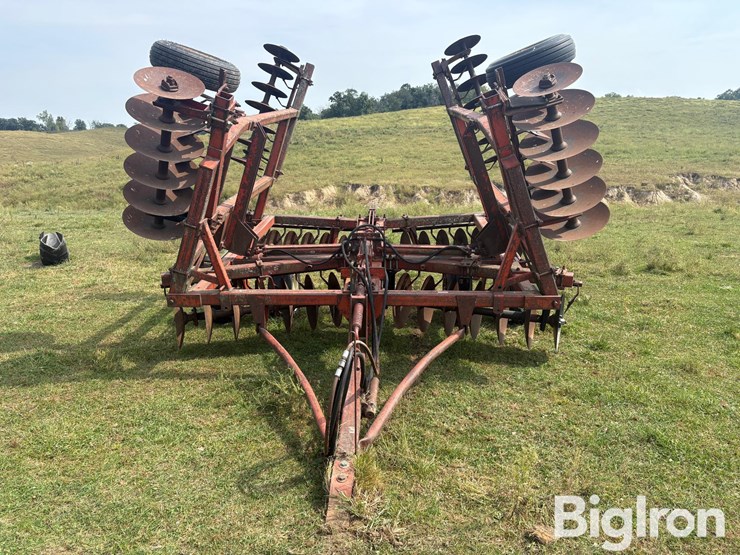 massey-ferguson-21-image-2