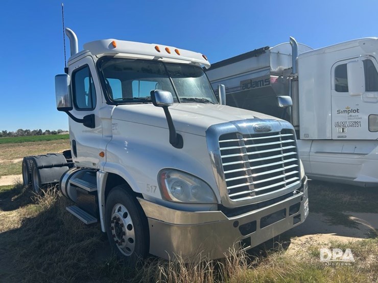 2012-freightliner-cascadia-truck-(cp1182-unit-517)-image-47