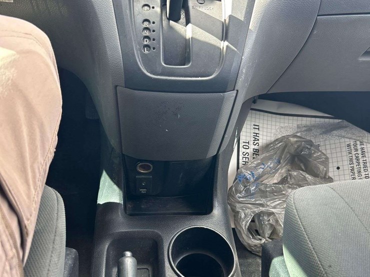 2019-nissan-nv200-image-18