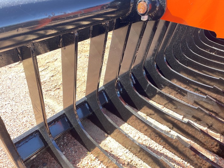 #4140-•-76"-skeleton-grapple-bucket-attachment-image-4