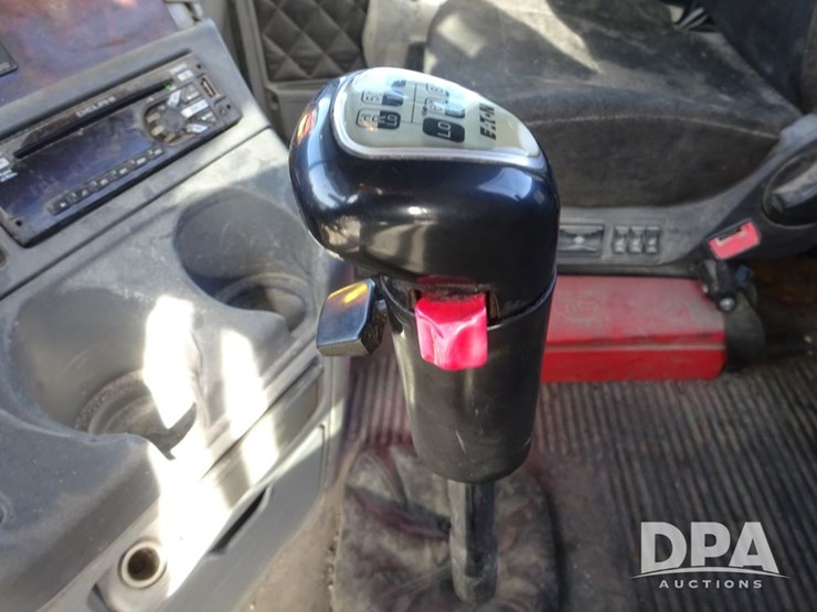 2016-freightliner-coronado-day-cab-glider-truck-(pz13983,-unit-716)-image-96