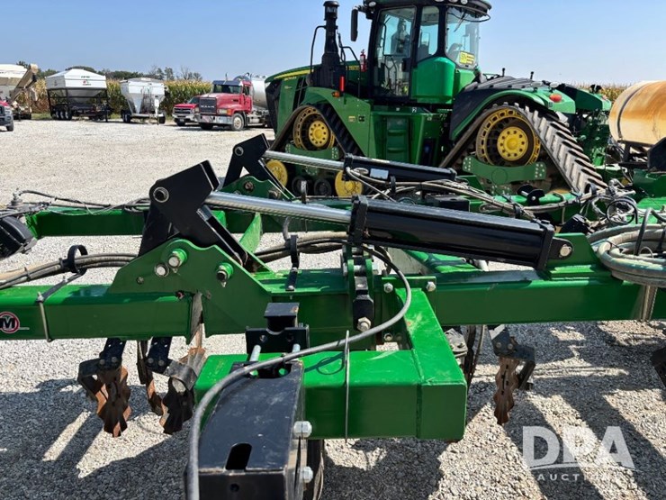 2021-unverferth-3500-image-39