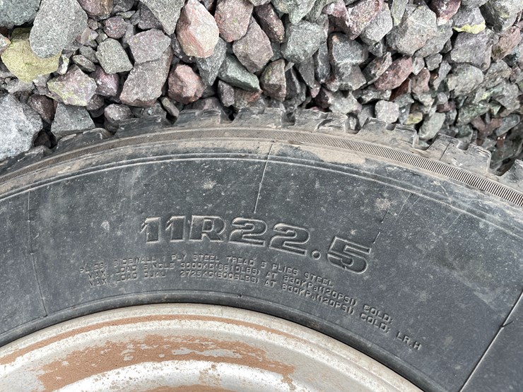 #1002-•-2021-international-semi-tractor-(has-mi-title)-image-66