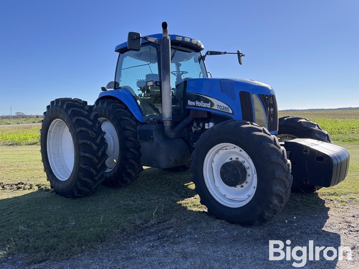 2003-new-holland-tg285-image-3