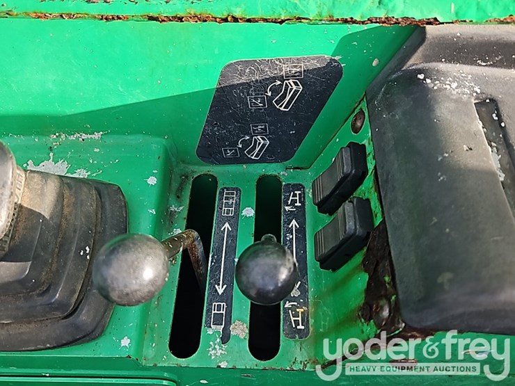 2016-sky-trak-10054-image-31