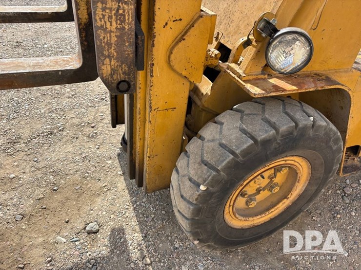 caterpillar-v40c-image-36